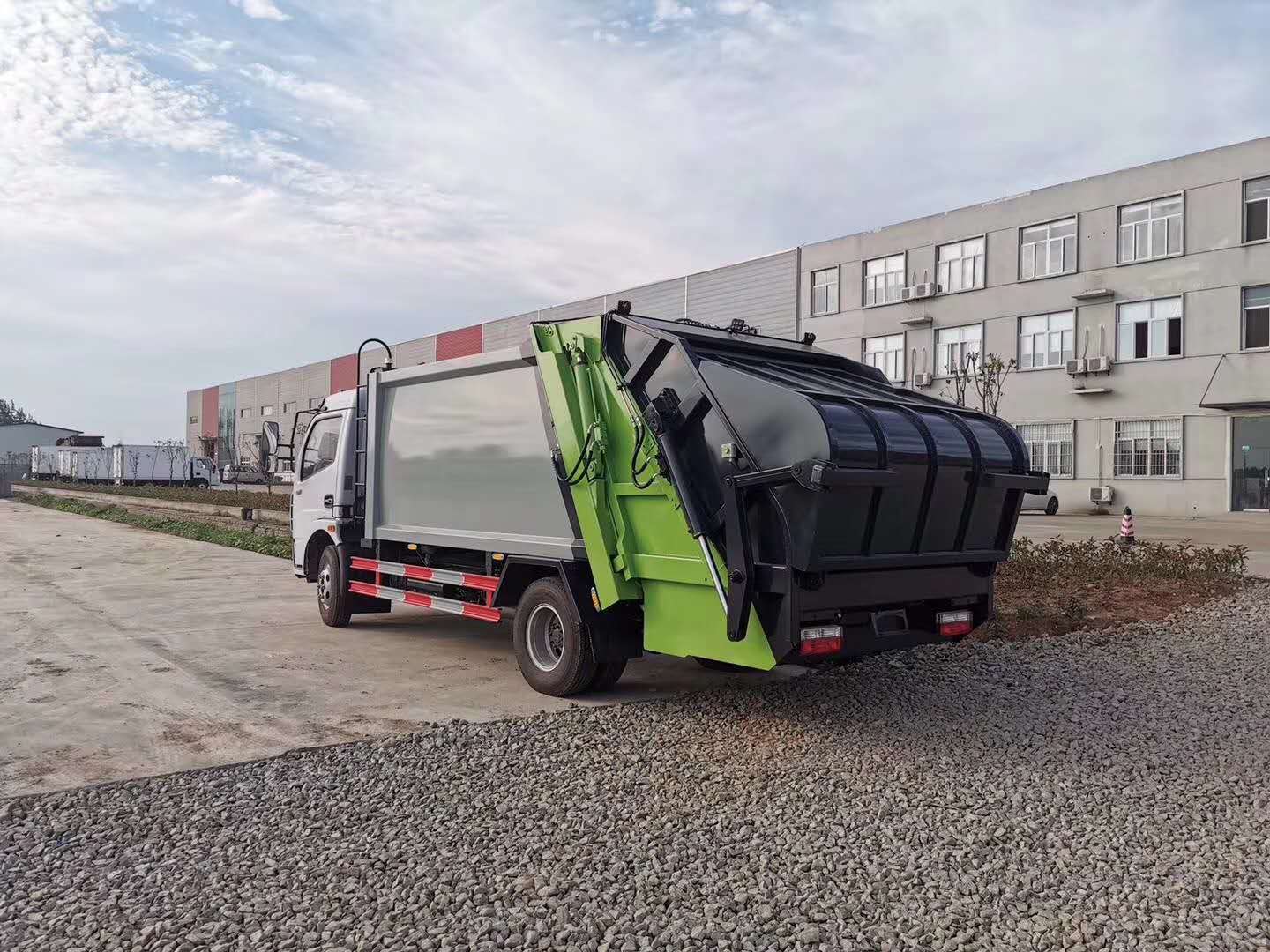 8ѹ